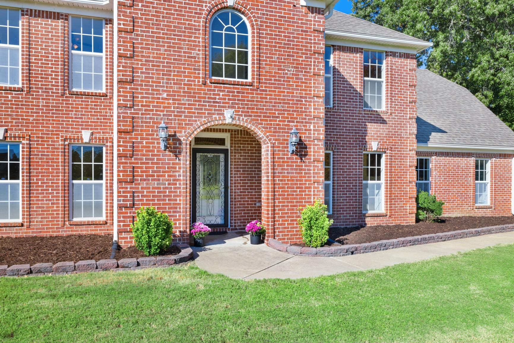 251 Rosemark Road Atoka, TN 38004 - Photo 3 of 40 View of front of property featuring a front lawn