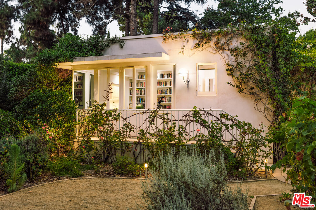 101 Bel Air Road Los Angeles, CA 90077 - Photo 18 of 24
