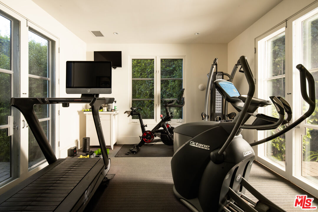 101 Bel Air Road Los Angeles, CA 90077 - Photo 20 of 24
