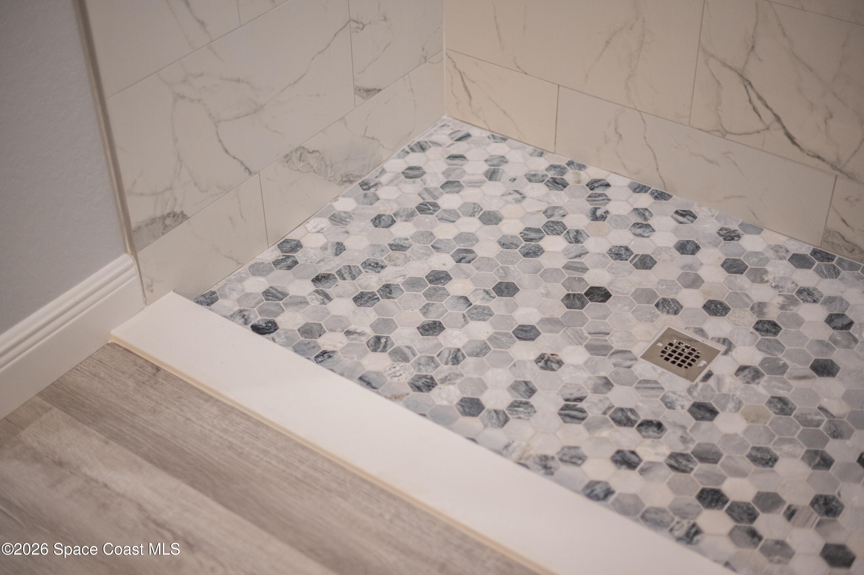 1434 Weiman Road Southeast Palm Bay, FL 32909 - Photo 28 of 38 28. Primary Shower Details