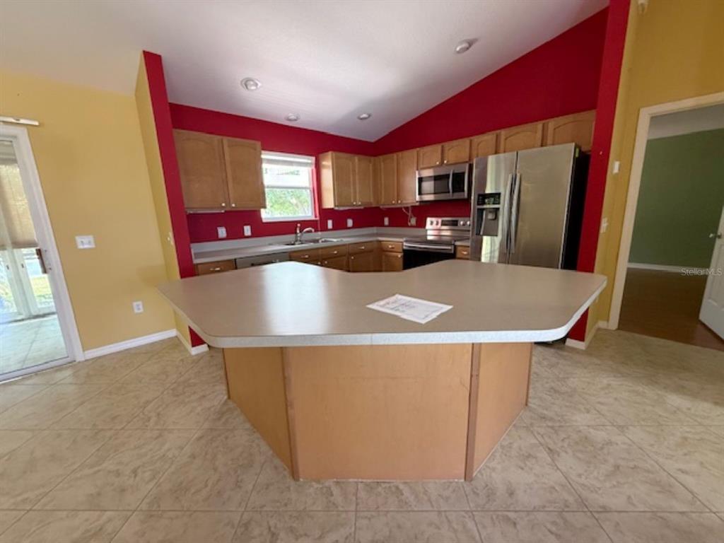 1089 Nash Loop The Villages, FL 32162 - Photo 5 of 17