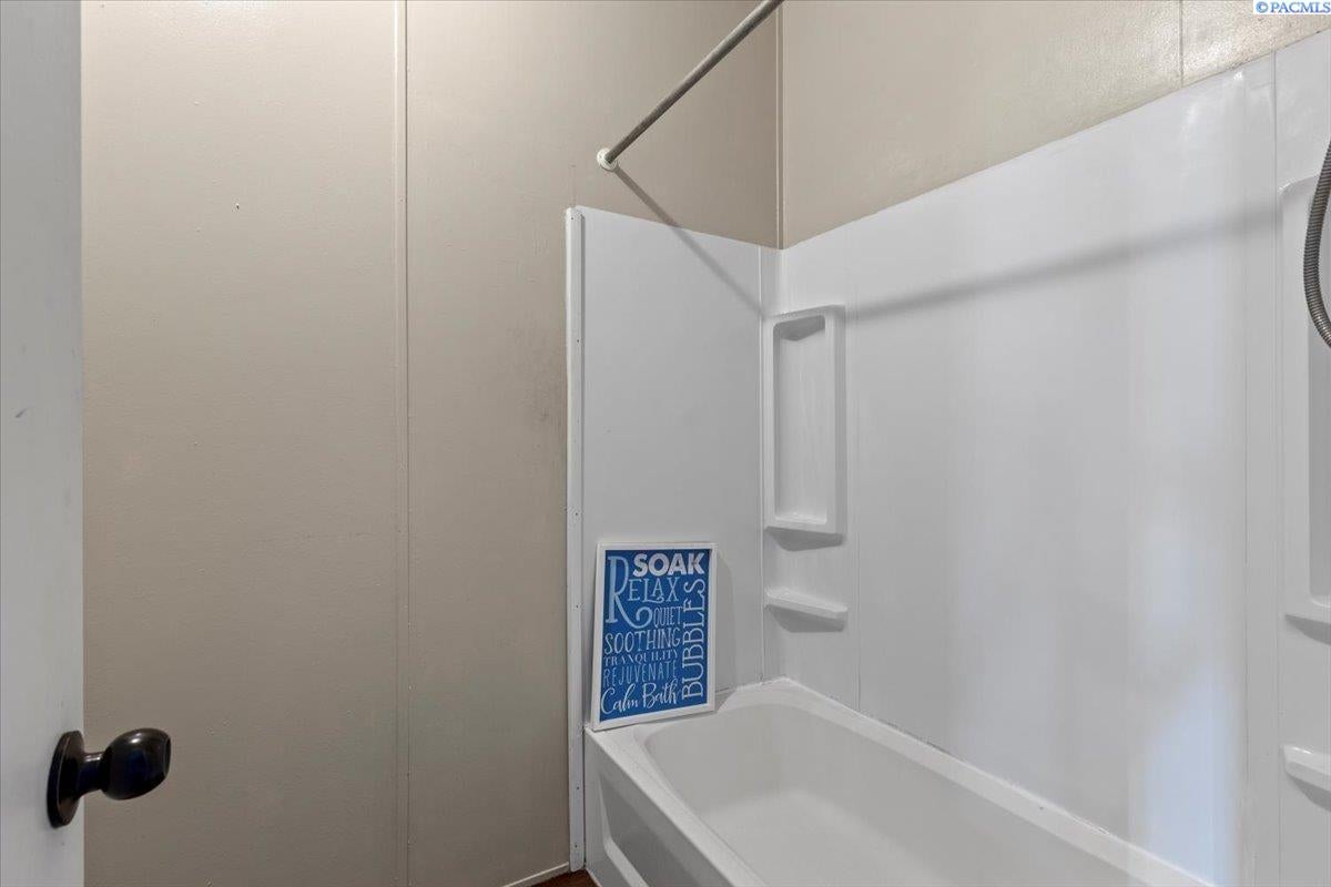 23904 South Ruff Prairie Southeast Kennewick, WA 99337 - Photo 17 of 41 Gallery Image 17