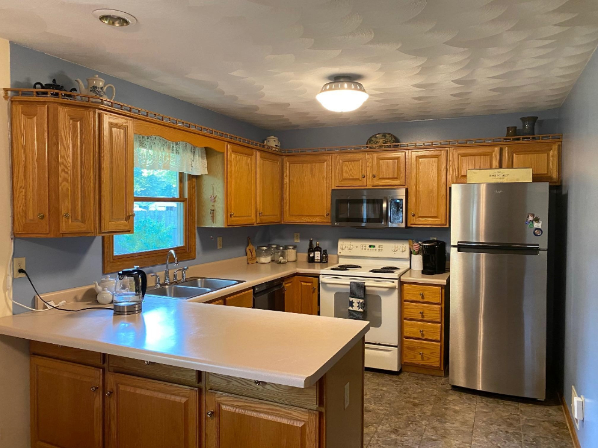 8086 Calvin Road Battle Creek, MI 49017 - Photo 3 of 27 IMG_2331