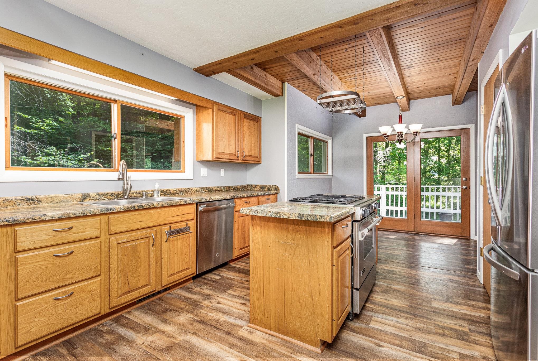 1875 South Graham Road Saginaw, MI 48609 - Photo 8 of 35 Gallery Image 8