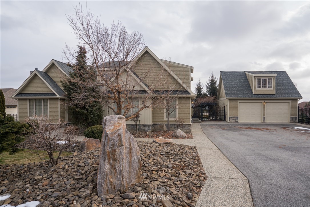 3641 Ridgeview Boulevard Wenatchee, WA 98801 - Photo 1 of 25 Gallery Image 1