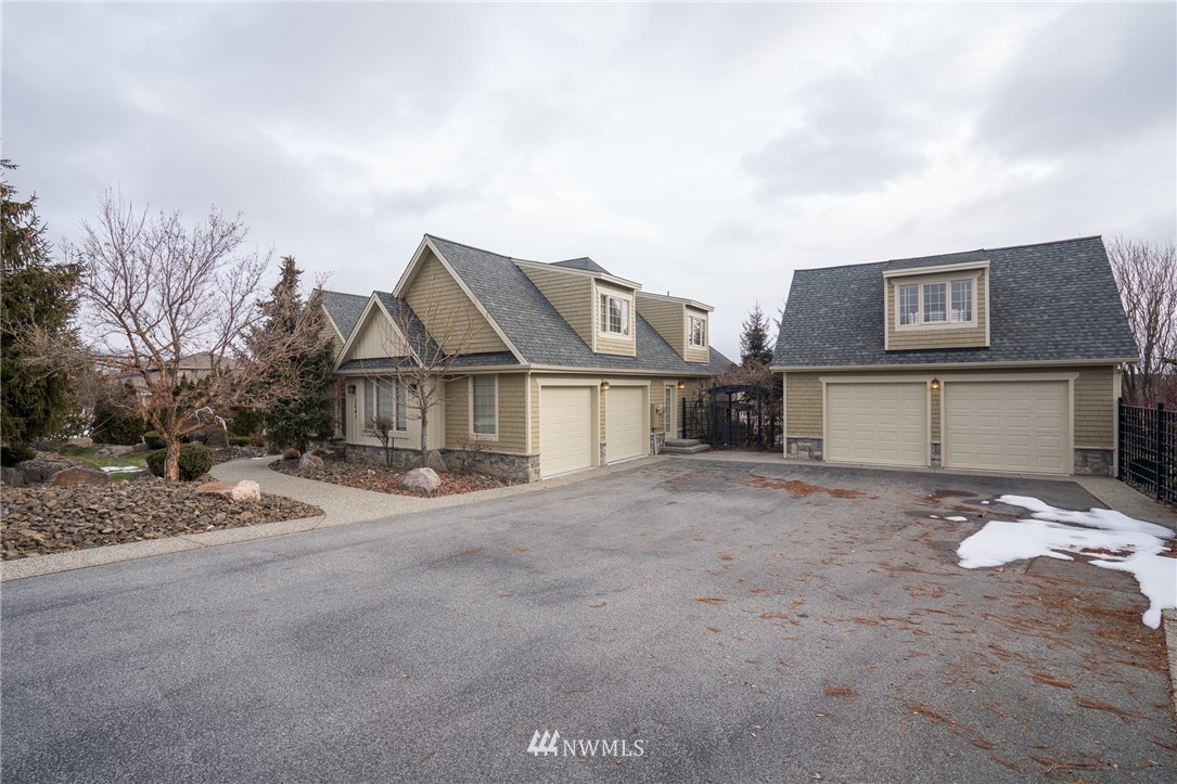 3641 Ridgeview Boulevard Wenatchee, WA 98801 - Photo 2 of 25 Gallery Image 2