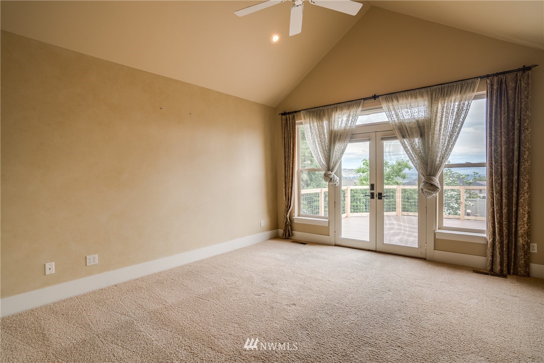 3641 Ridgeview Boulevard Wenatchee, WA 98801 - Photo 10 of 25 Gallery Image 10
