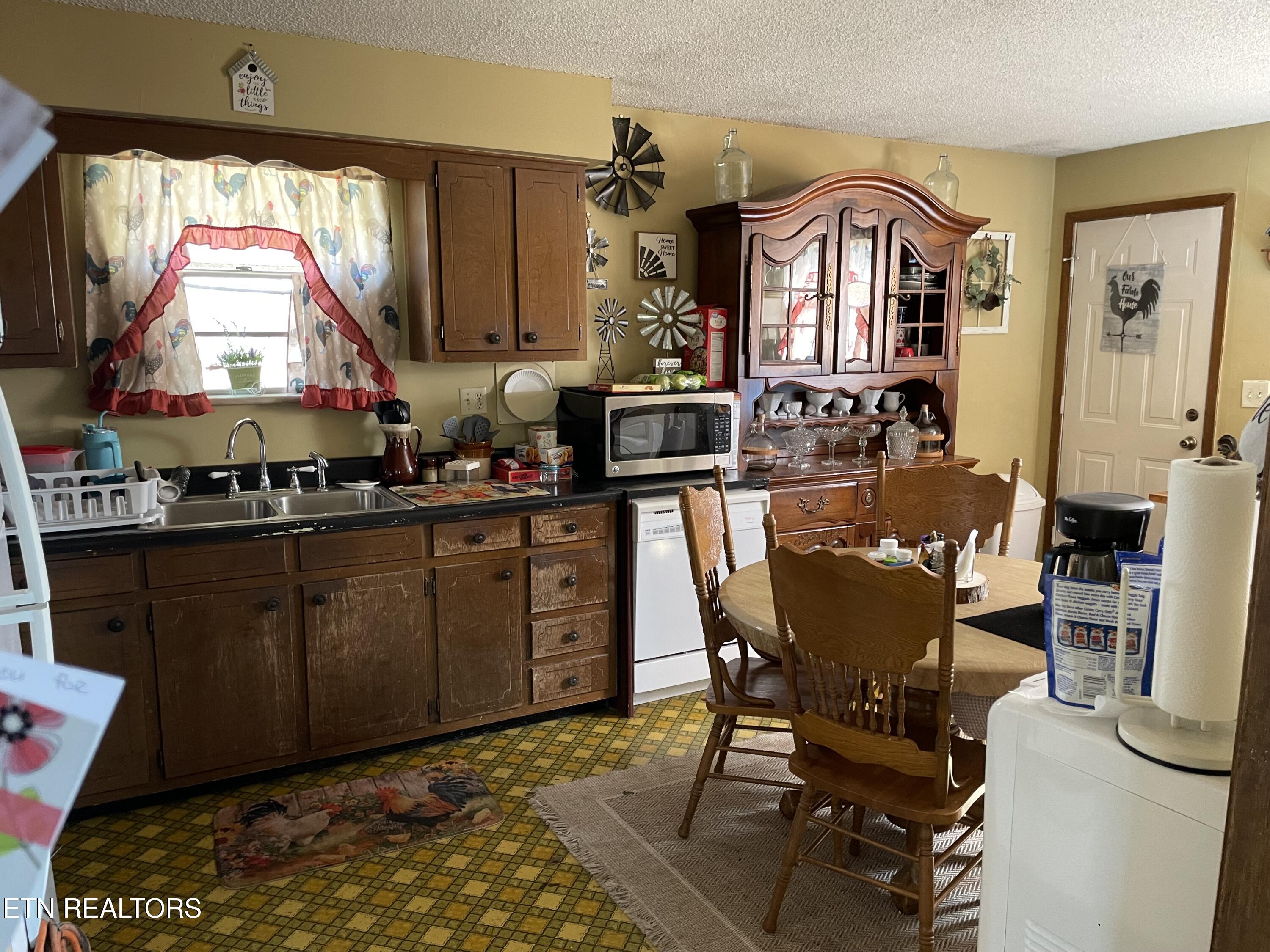3254 Blue Springs Road Strawberry Plains, TN 37871 - Photo 6 of 8 IMG_7830