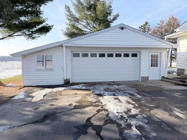 $319,875 | 7484 Billmyer Highway, Tecumseh, MI 49286