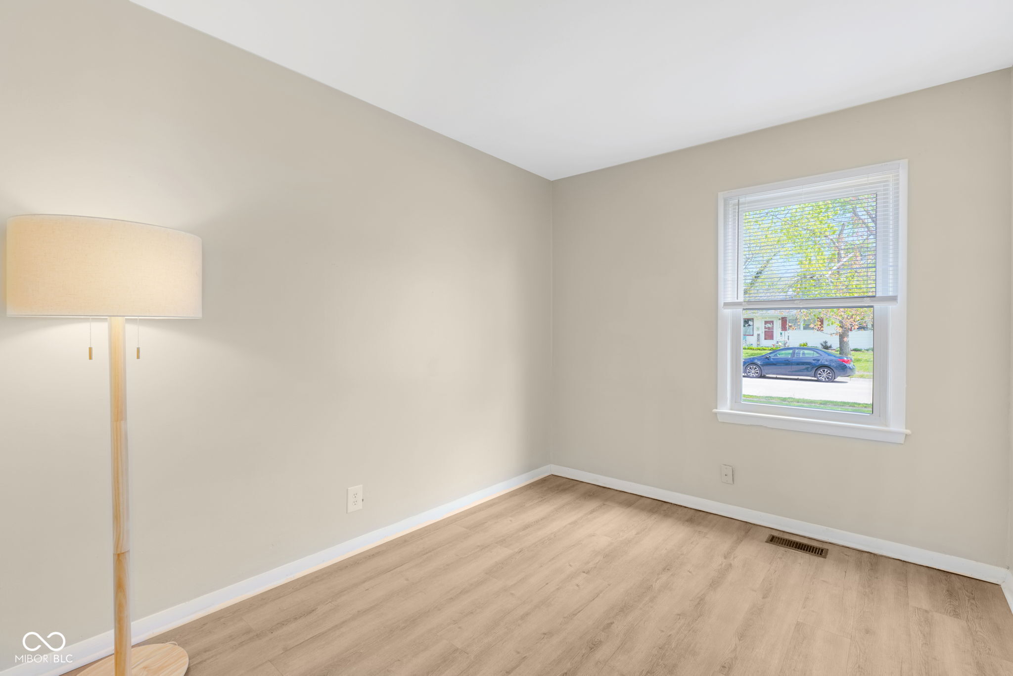 2952 Desoto Way Columbus, IN 47203 - Photo 13 of 21