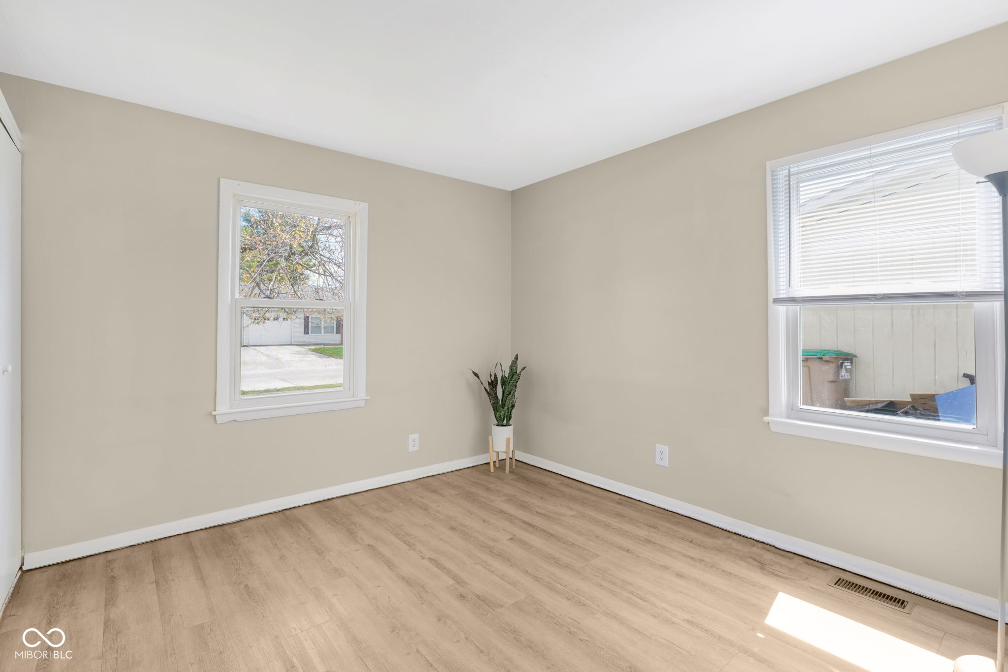2952 Desoto Way Columbus, IN 47203 - Photo 14 of 21
