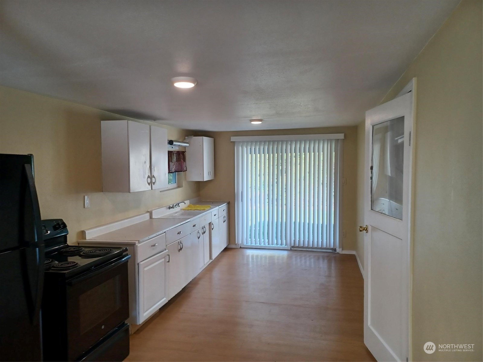 11303 Airport Road Everett, WA 98204 - Photo 13 of 21 Gallery Image 13
