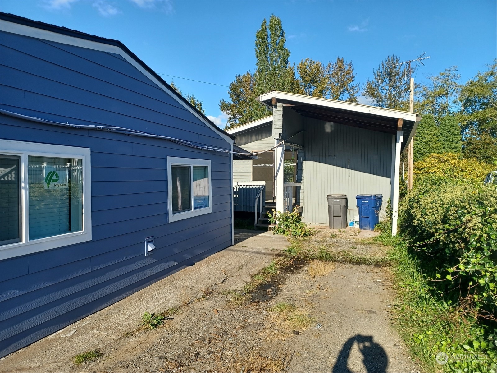 11303 Airport Road Everett, WA 98204 - Photo 3 of 21 Gallery Image 3