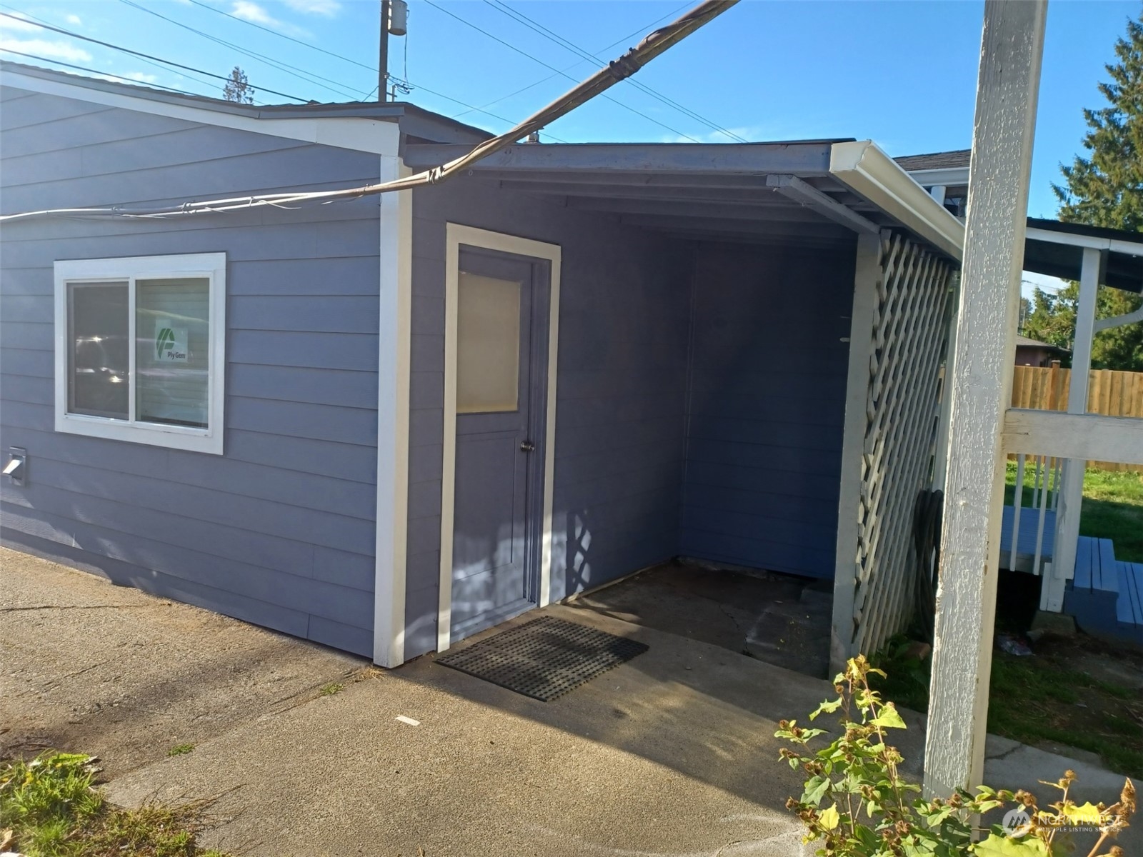 11303 Airport Road Everett, WA 98204 - Photo 4 of 21 Gallery Image 4