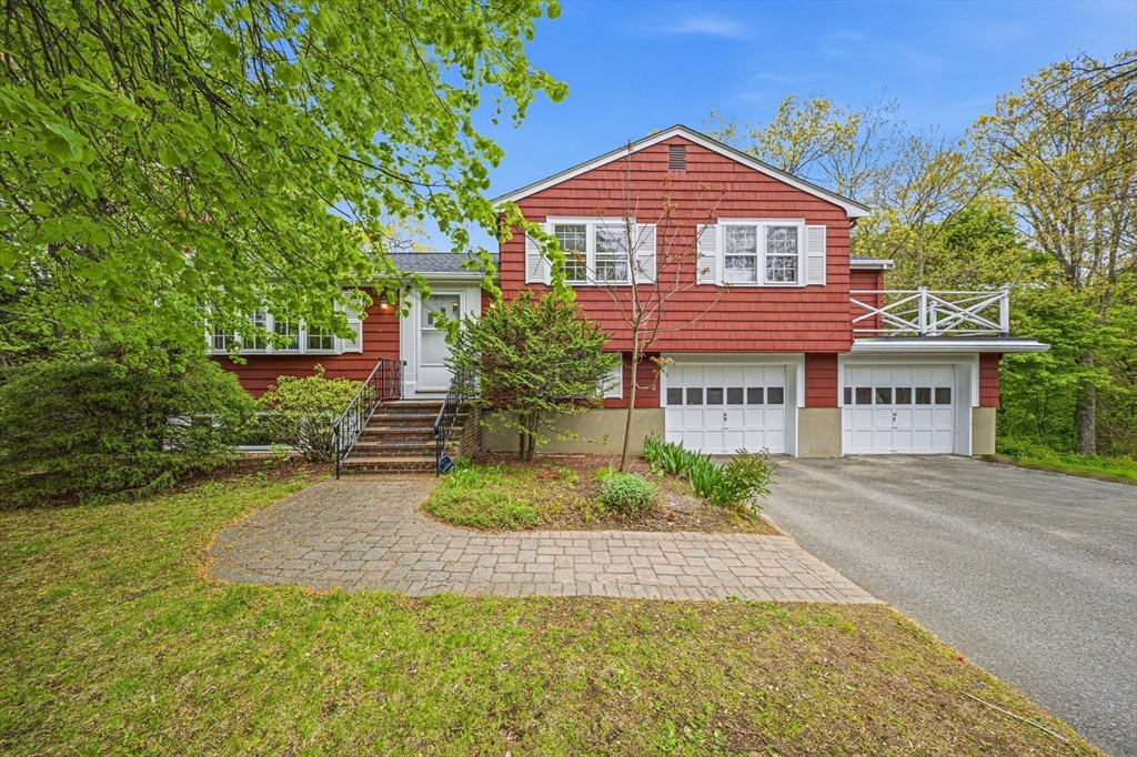 8 Brown Road Lexington, MA 02420 - Photo 1 of 26 Gallery Image 1