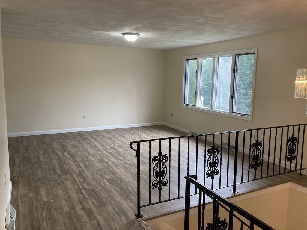 190 Fox Hill Road Burlington, MA 01803 - Photo 8 of 13 a view of entryway