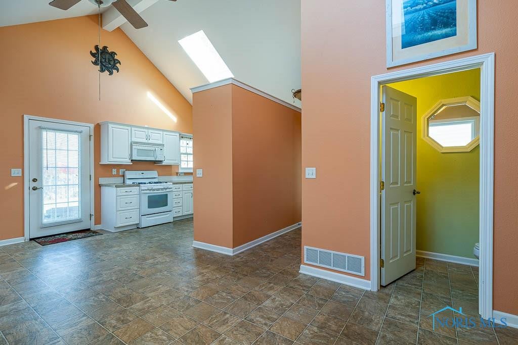 2713 Seaman Road Oregon, OH 43616 - Photo 13 of 35 Gallery Image 13