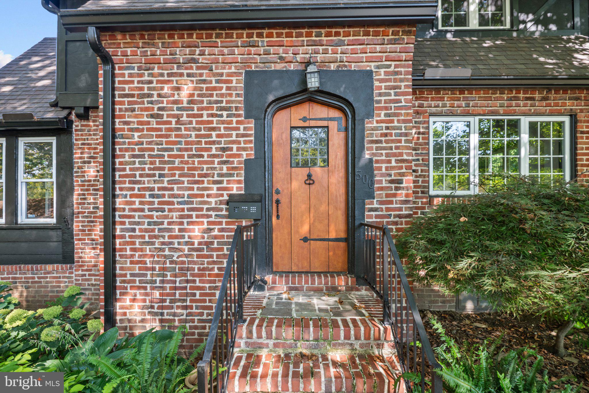 500 Sycamore Road Reading, PA 19611 - Photo 3 of 50 Gallery Image 3