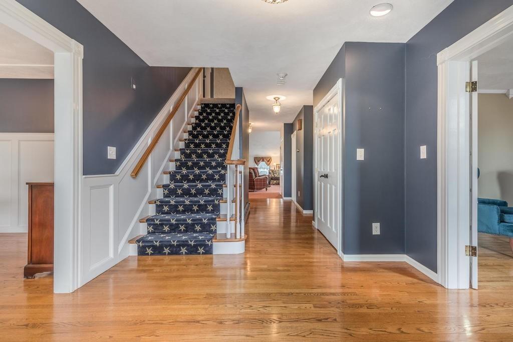 5 Roosevelt Road Wakefield, MA 01880 - Photo 3 of 36 Gallery Image 3