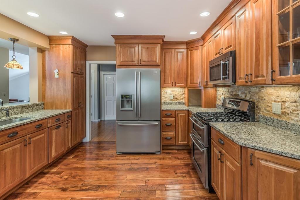 5 Roosevelt Road Wakefield, MA 01880 - Photo 7 of 36 Gallery Image 7