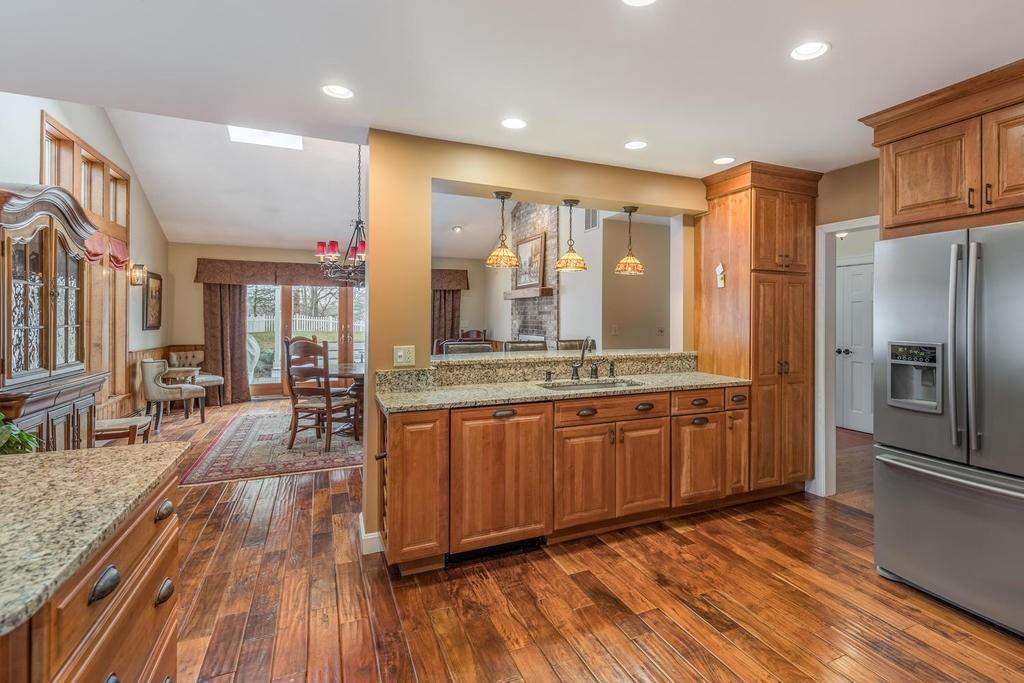 5 Roosevelt Road Wakefield, MA 01880 - Photo 8 of 36 Gallery Image 8