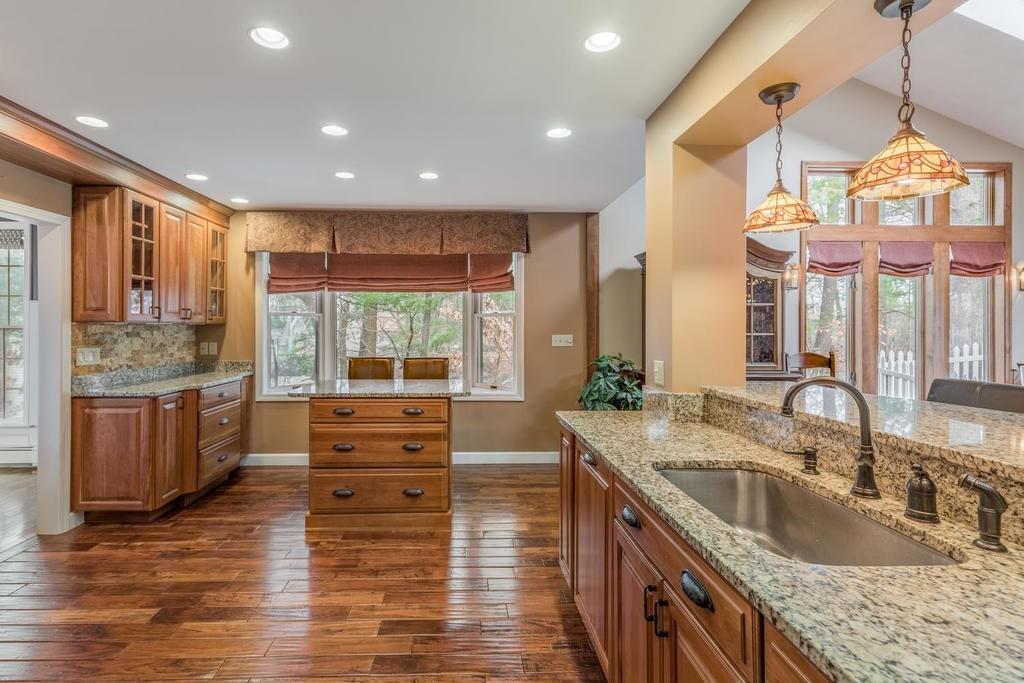 5 Roosevelt Road Wakefield, MA 01880 - Photo 10 of 36 Gallery Image 10