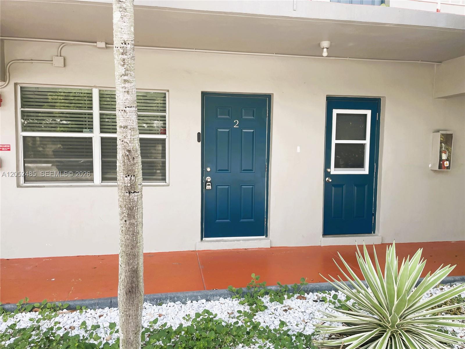1830 Cleveland Street, Unit 2 Hollywood, FL 33020 - Photo 3 of 28