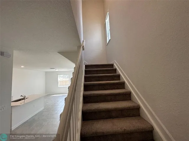 a view of entryway and hall