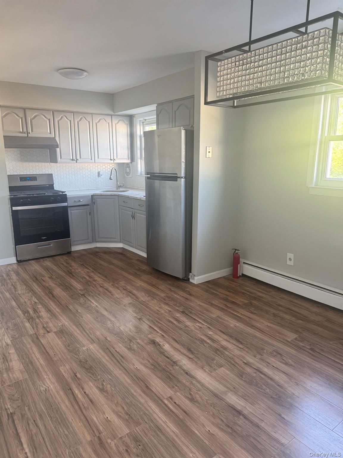 250-23 88th Road, Unit 2R Queens, NY 11426 - Photo 7 of 20