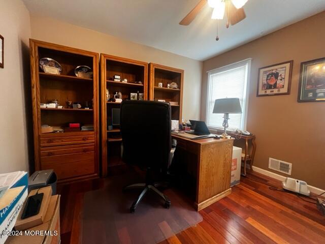3 Regal Road Manalapan, NJ 07726 - Photo 27 of 37 3 Regal (25)