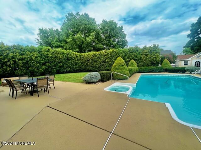 3 Regal Road Manalapan, NJ 07726 - Photo 31 of 37 3 Regal (26)