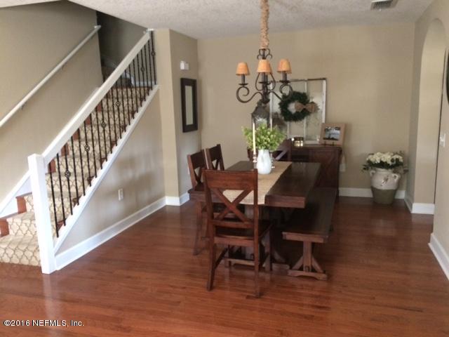 9745 Touchton Road, Unit 2808 Jacksonville, FL 32246 - Photo 8 of 40 Dining Room