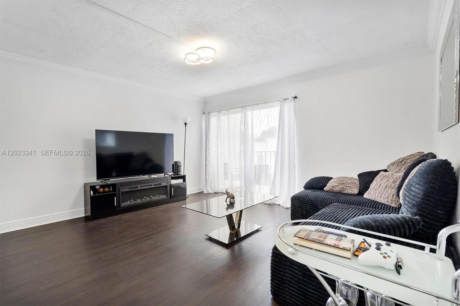 7232 Southwest 94th Place, Unit E6 Miami, FL 33173 - Photo 4 of 13