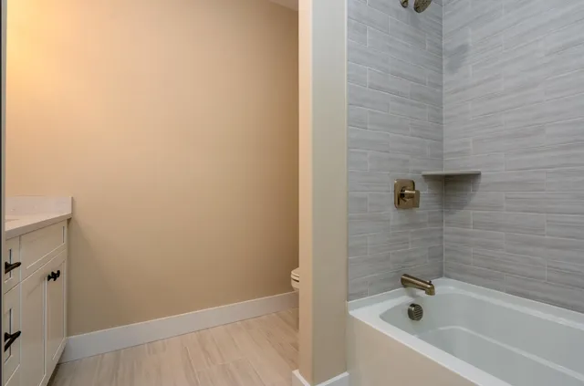 $774,900 | 26 Thompson Road, Unit 22, North Hampton, NH 03862