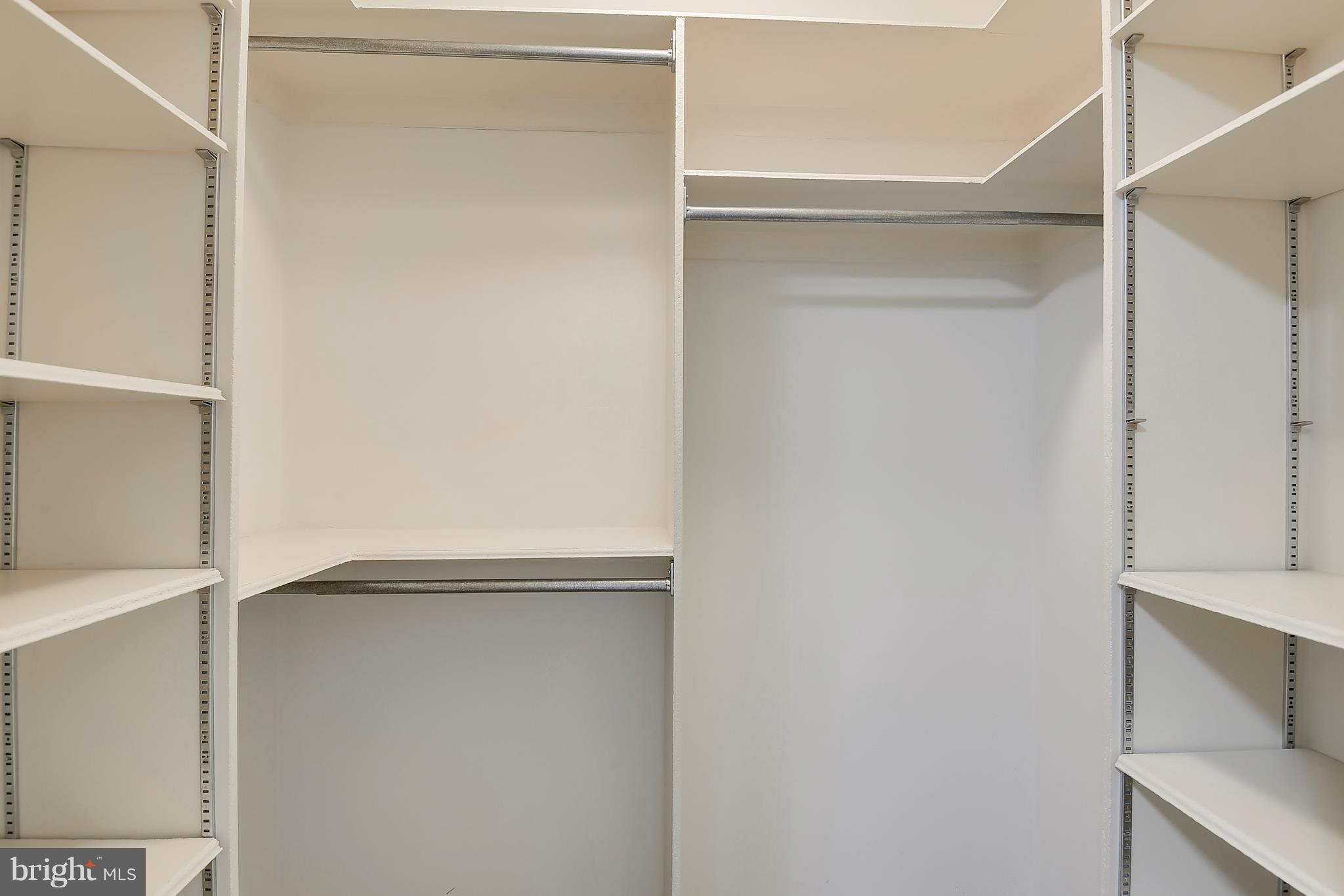 8018 Quarry Ridge Way Bethesda, MD 20817 - Photo 35 of 41 Den/Guest Room Walk-in Closet