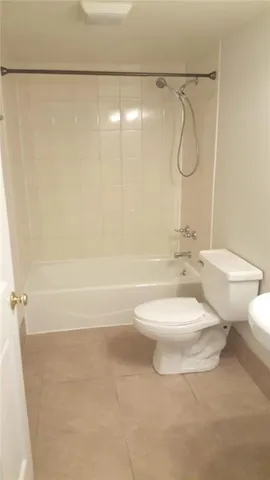 $2,495 | 715 Exposition Boulevard, Unit LOWR, New Orleans, LA 70118