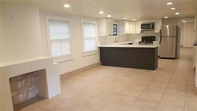 $2,495 | 715 Exposition Boulevard, Unit LOWR, New Orleans, LA 70118