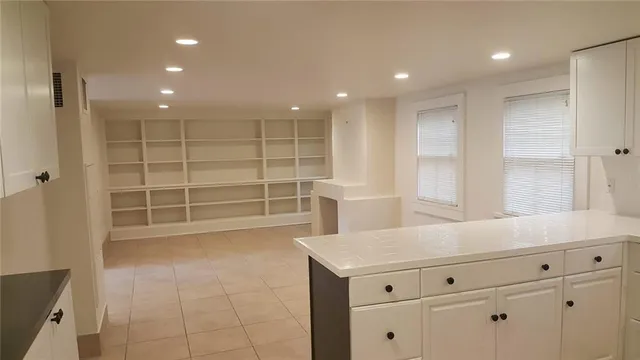 $2,495 | 715 Exposition Boulevard, Unit LOWR, New Orleans, LA 70118