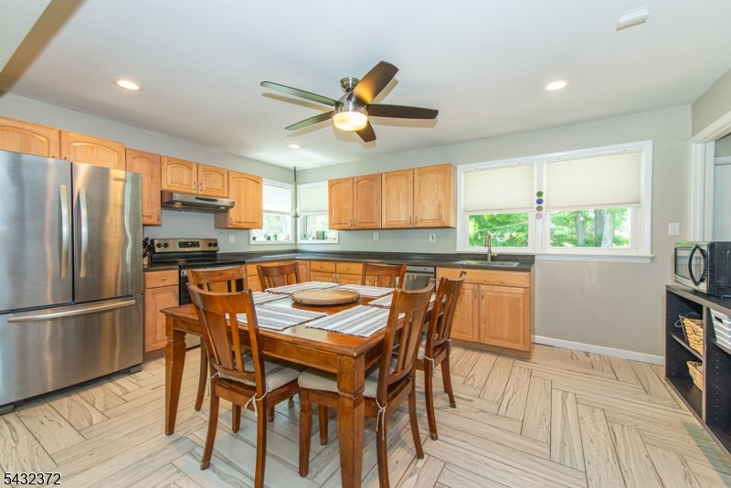 26 Lakeview Road Sparta, NJ 07871 - Photo 8 of 50