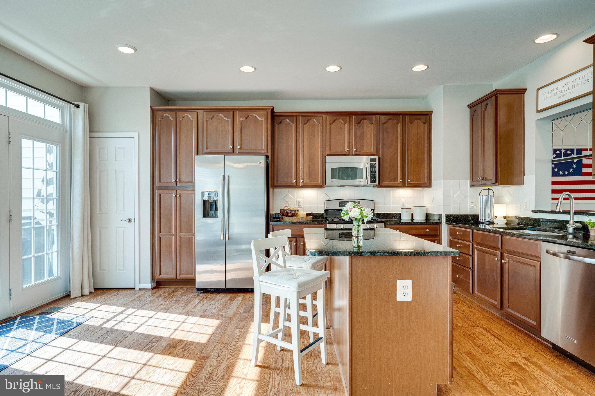 9167 Furey Road Lorton, VA 22079 - Photo 16 of 55 Space for a breakfast table.