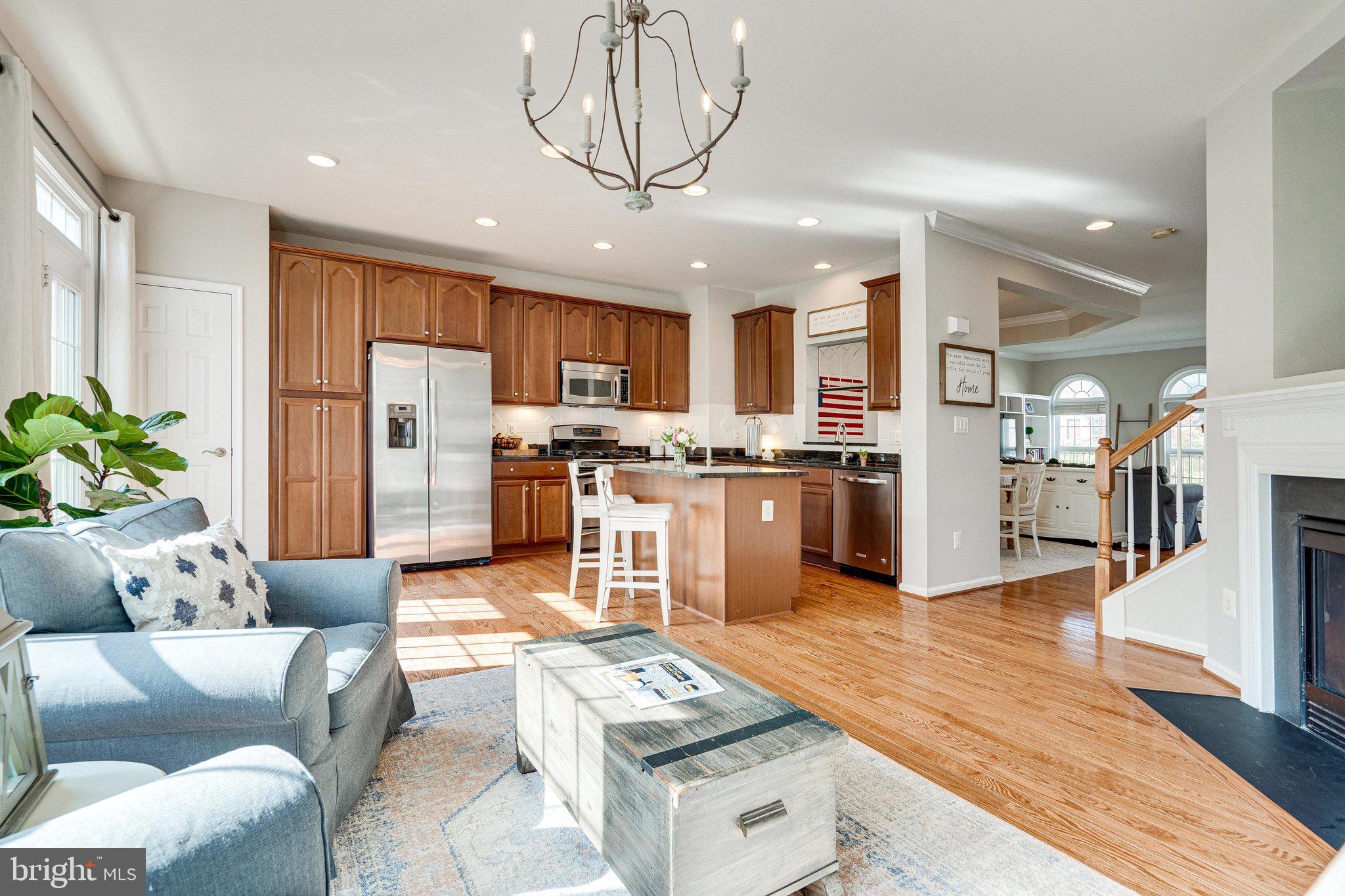 9167 Furey Road Lorton, VA 22079 - Photo 21 of 55 Convenient and spacious entertaining space.