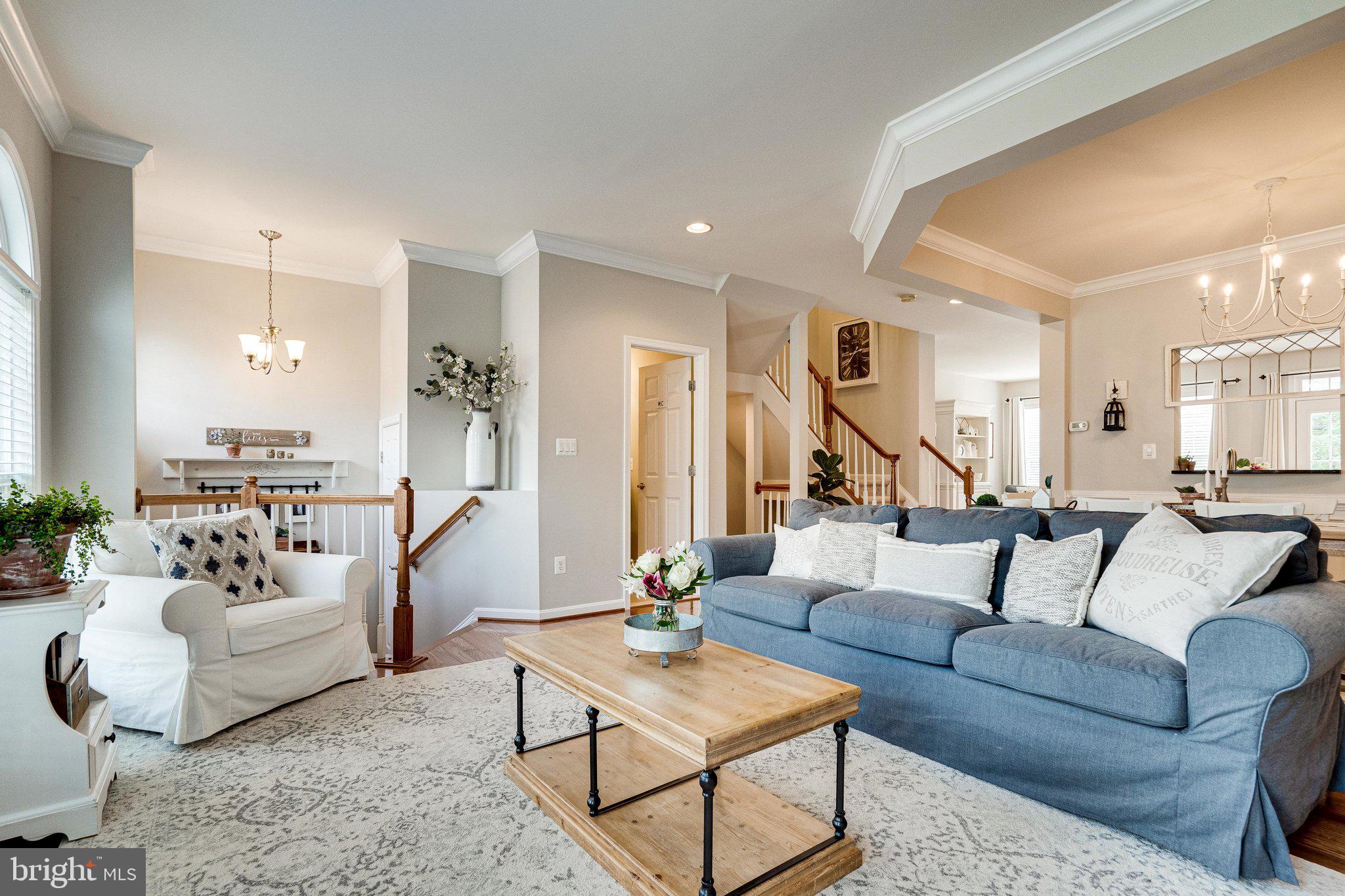 9167 Furey Road Lorton, VA 22079 - Photo 5 of 55 Spacious yet comfortable living room.