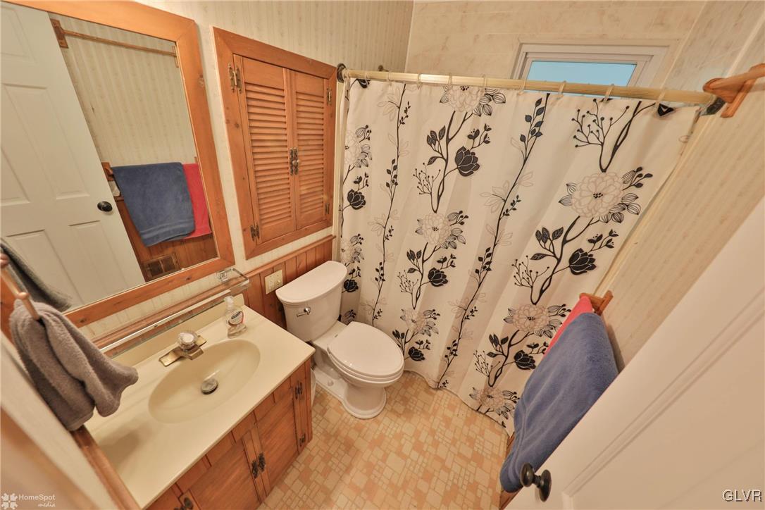 308 Cedar Road Hellertown, PA 18055 - Photo 13 of 39 Gallery Image 13