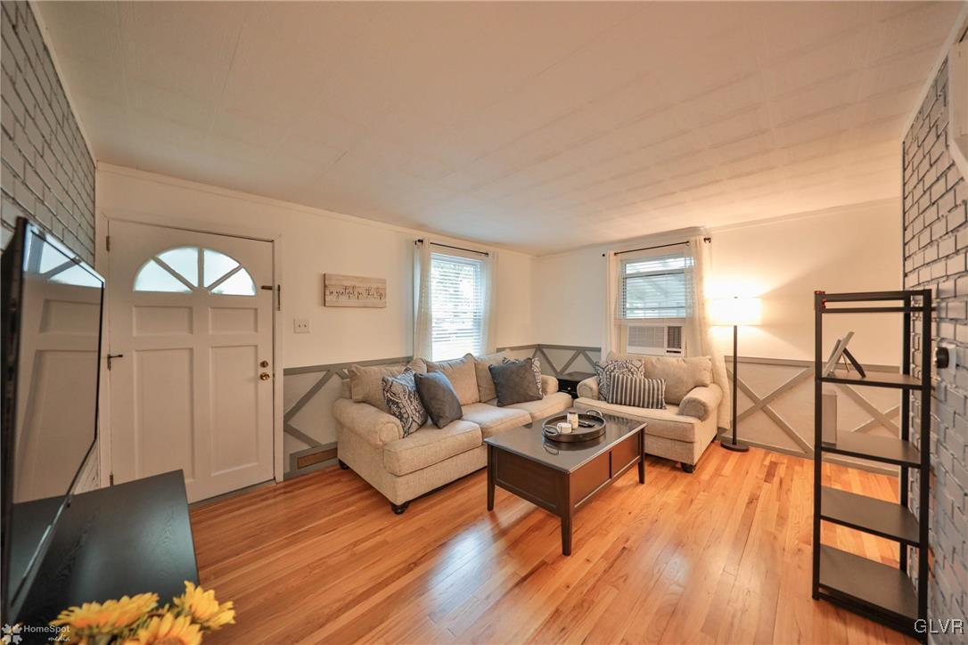 308 Cedar Road Hellertown, PA 18055 - Photo 4 of 39 Gallery Image 4