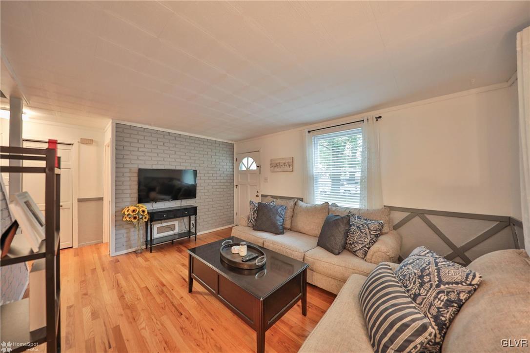 308 Cedar Road Hellertown, PA 18055 - Photo 7 of 39 Gallery Image 7