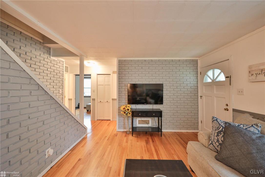 308 Cedar Road Hellertown, PA 18055 - Photo 8 of 39 Gallery Image 8