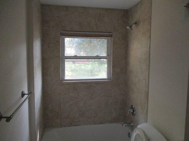 1421 Secessionville Road Charleston, SC 29412 - Photo 8 of 11 Hall Bathroom
