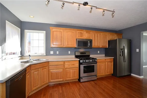 $2,475 | 665 East Village Green Boulevard, Mars, PA 16046