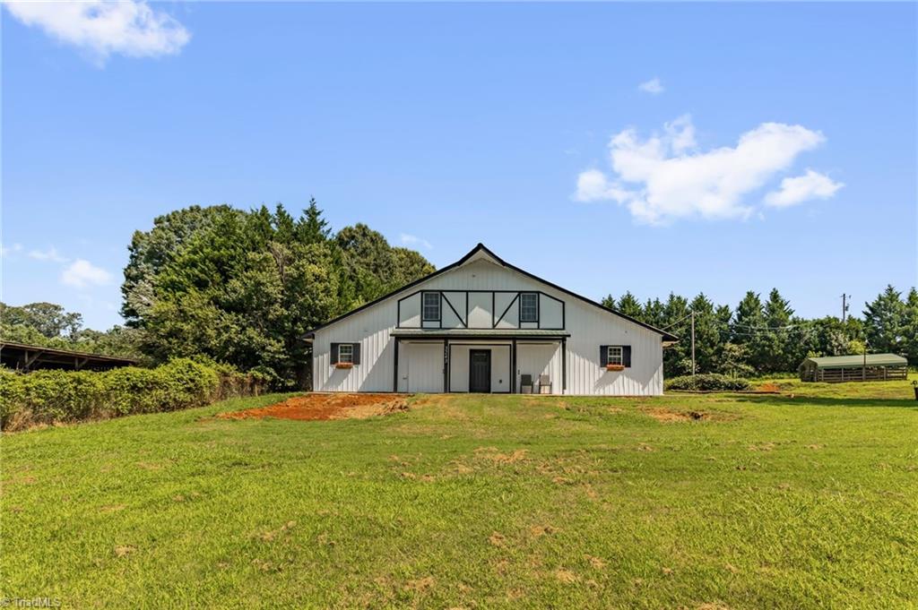3243 Hauser Road East Bend, NC 27018 - Photo 2 of 39 Gallery Image 2