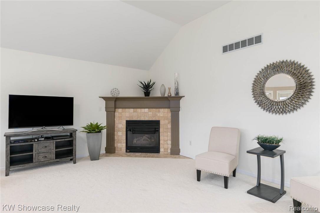 3277 Mann Road Clarkston, MI 48346 - Photo 13 of 49 3277 Mann Rd-13.jpg